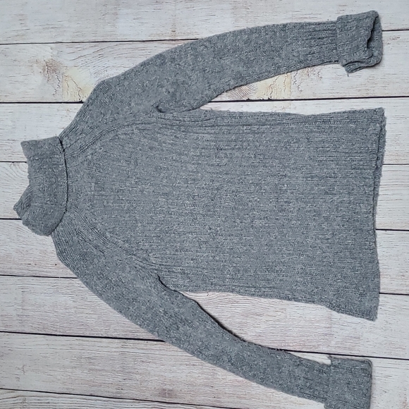 SO Womens Size Large Long Sleeve Grey Sweater - Picture 11 of 13